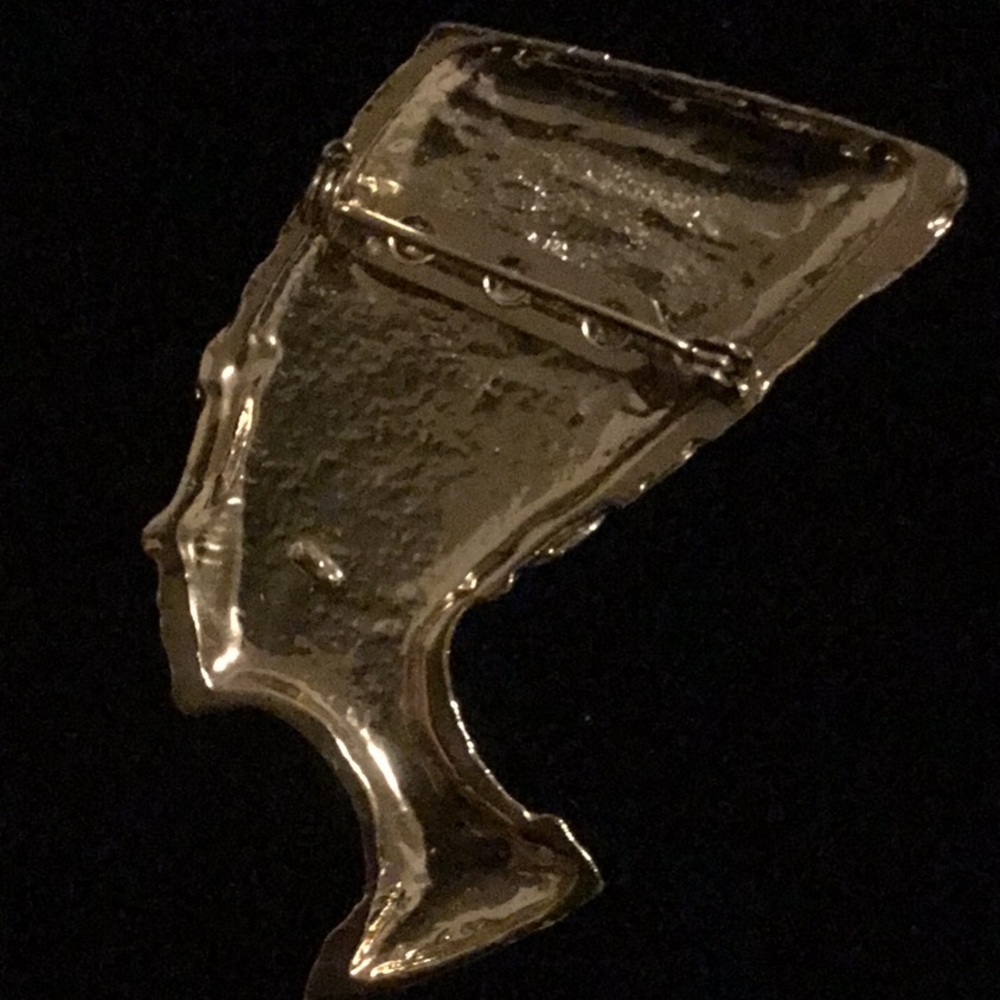 Sold Imperfect African Queen Pin Gold and Black - Picture 6 of 6